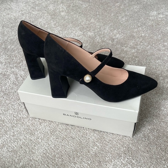New Size 7. Bandolino Black Suede Chunky Heel Mary Jane Shoes with pearl button. - Picture 2 of 5